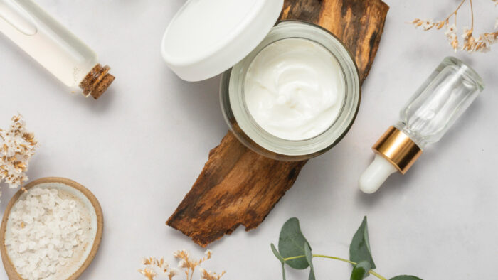 top-view-salts-cream-container